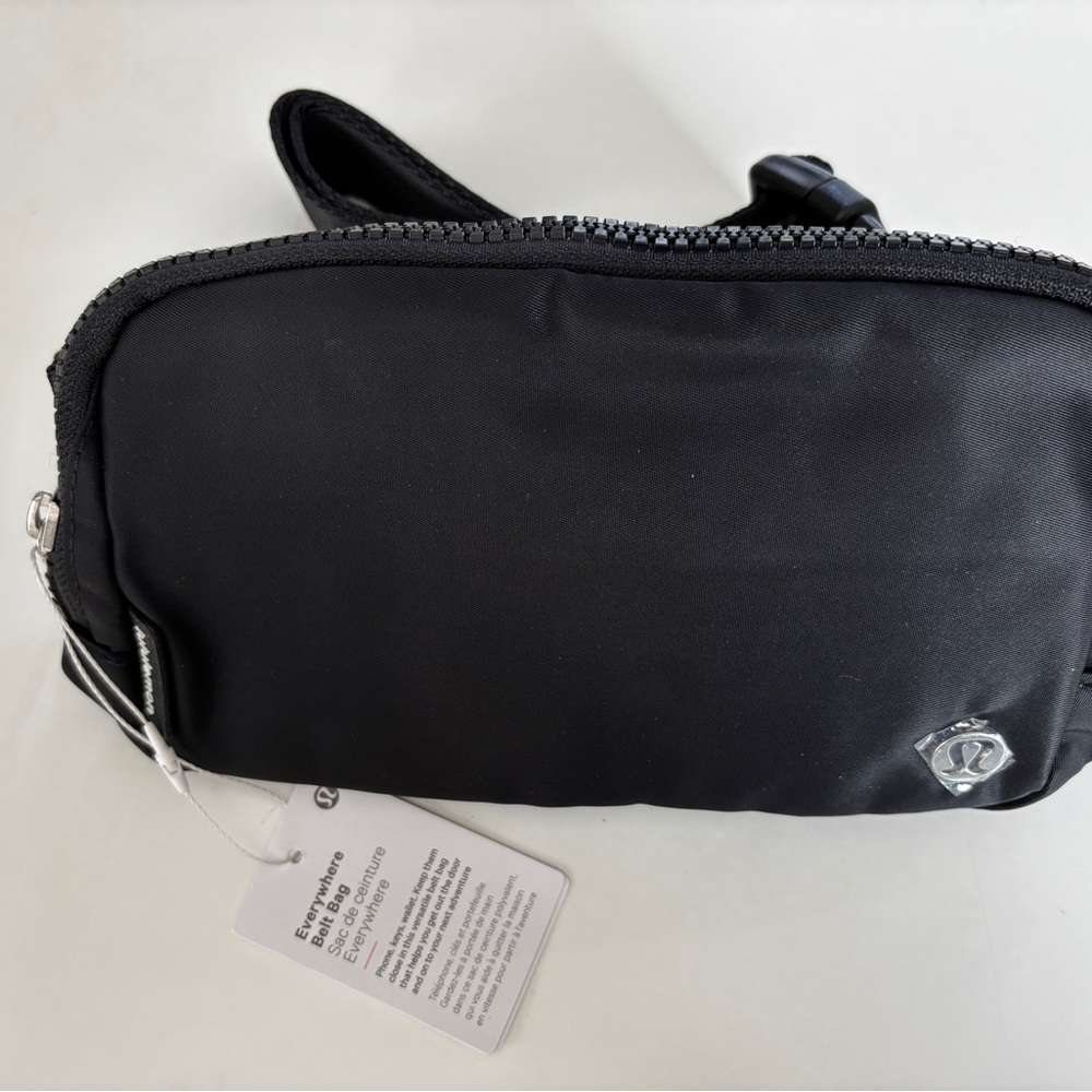 lululemon black everywhere belt bag brand new with tag